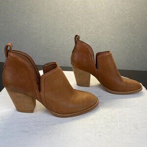 Jeffrey Campbell Rosalee Bootie Tan Stacked Block Heel Size 8.5,Ankle Shoes
